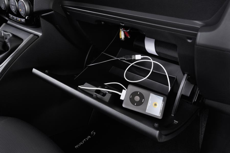 Mazda5 2013 года  (фото 29 из 29)